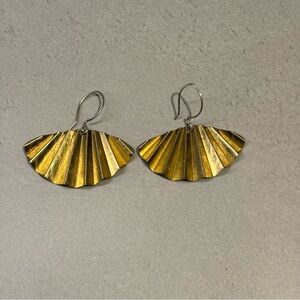 Elegant Gold Fan-Shaped Earrings